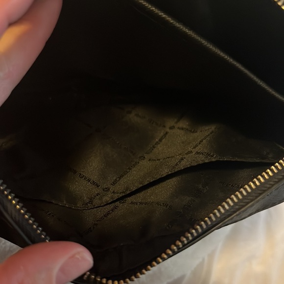 🖤🤍Authentic Michael Kors jet set large chain strap crossbody bag 🖤🤍 - Picture 8 of 13